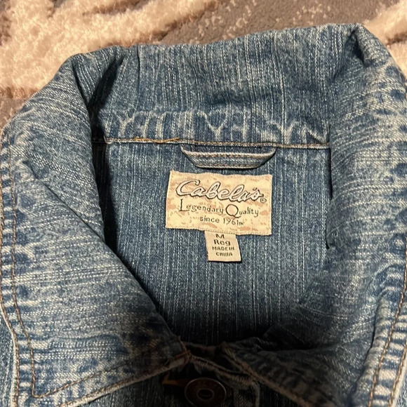Cabelas Jean jacket - Picture 2 of 5